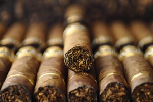wall-thousands-cigars-symmetrical-arrangement